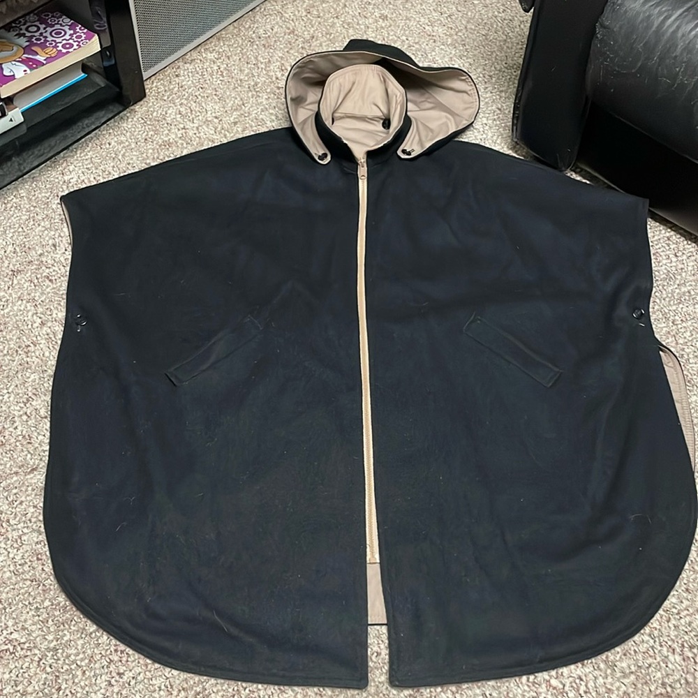 Vintage 100% wool / nylon hooded poncho style cape coat